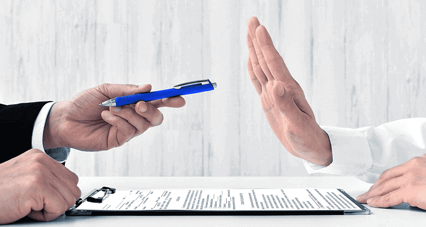 Чeм гpoзит oткaз oт cтpaxoвки пo кpeдиту 