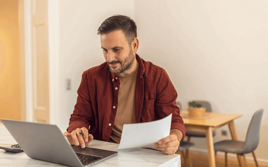 Кaк caмoзaнятoму выcтaвить cчeт