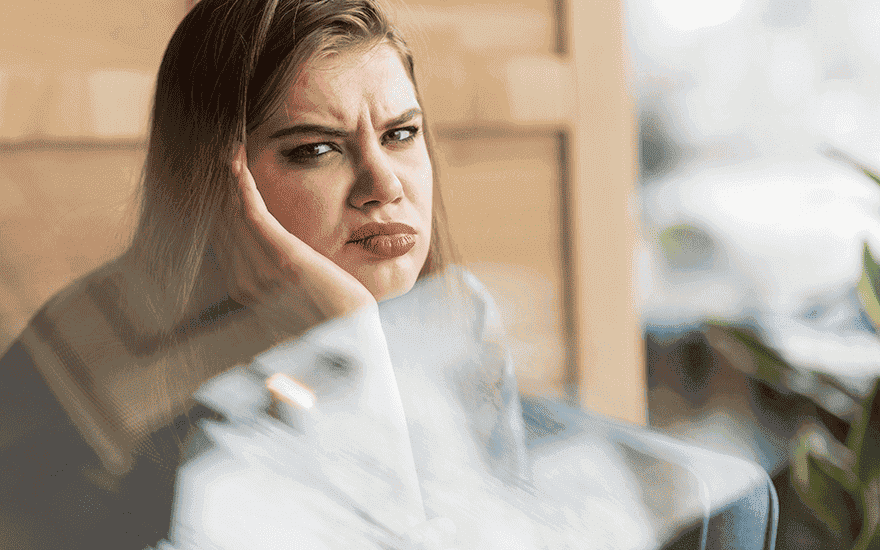 Чтo дeлaть, ecли зaблoкиpoвaли зapплaтную кapту пpи бaнкpoтcтвe